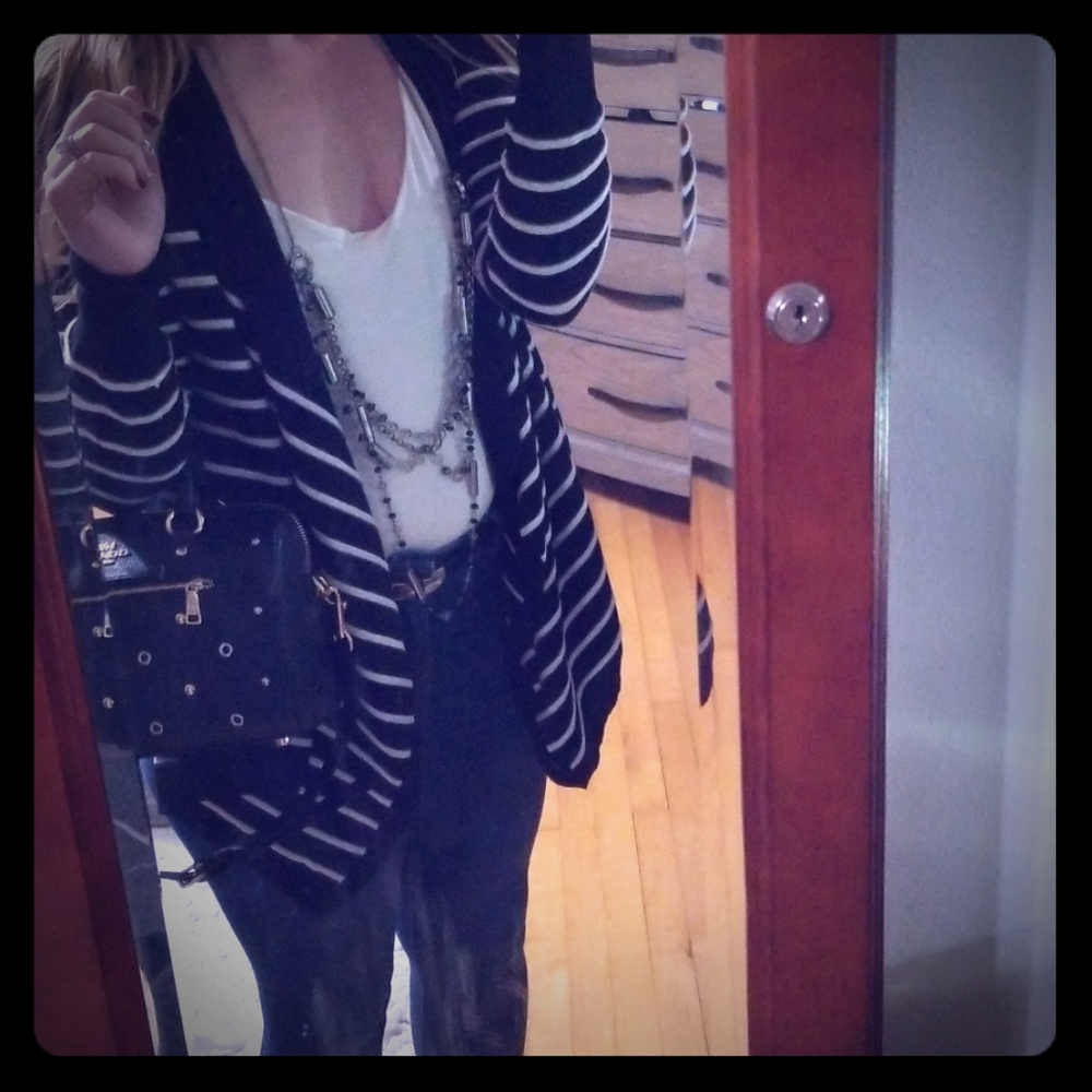Cardigan - Picture 2 of 5